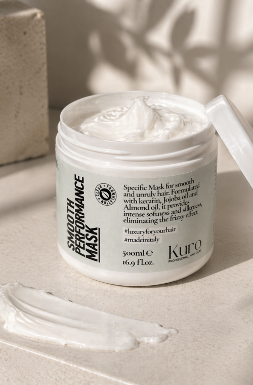 SMOOTH PERFORMANCE MASK